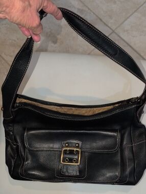 Black Leather Shoulder Bag with Buckle Detail By Franklin Covey - Vintage